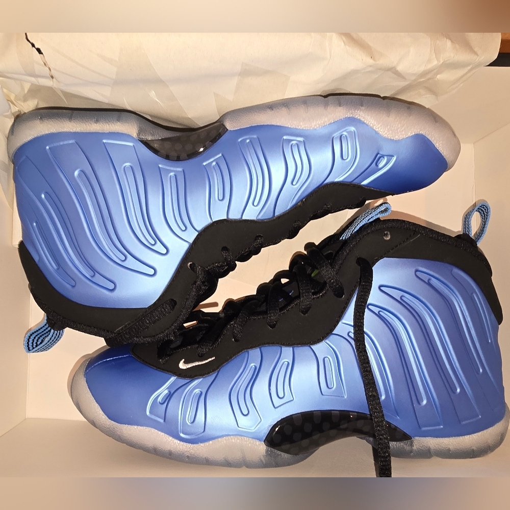 Nike Blue and Black Sneakers with Ribbed Design and Futuristic Look